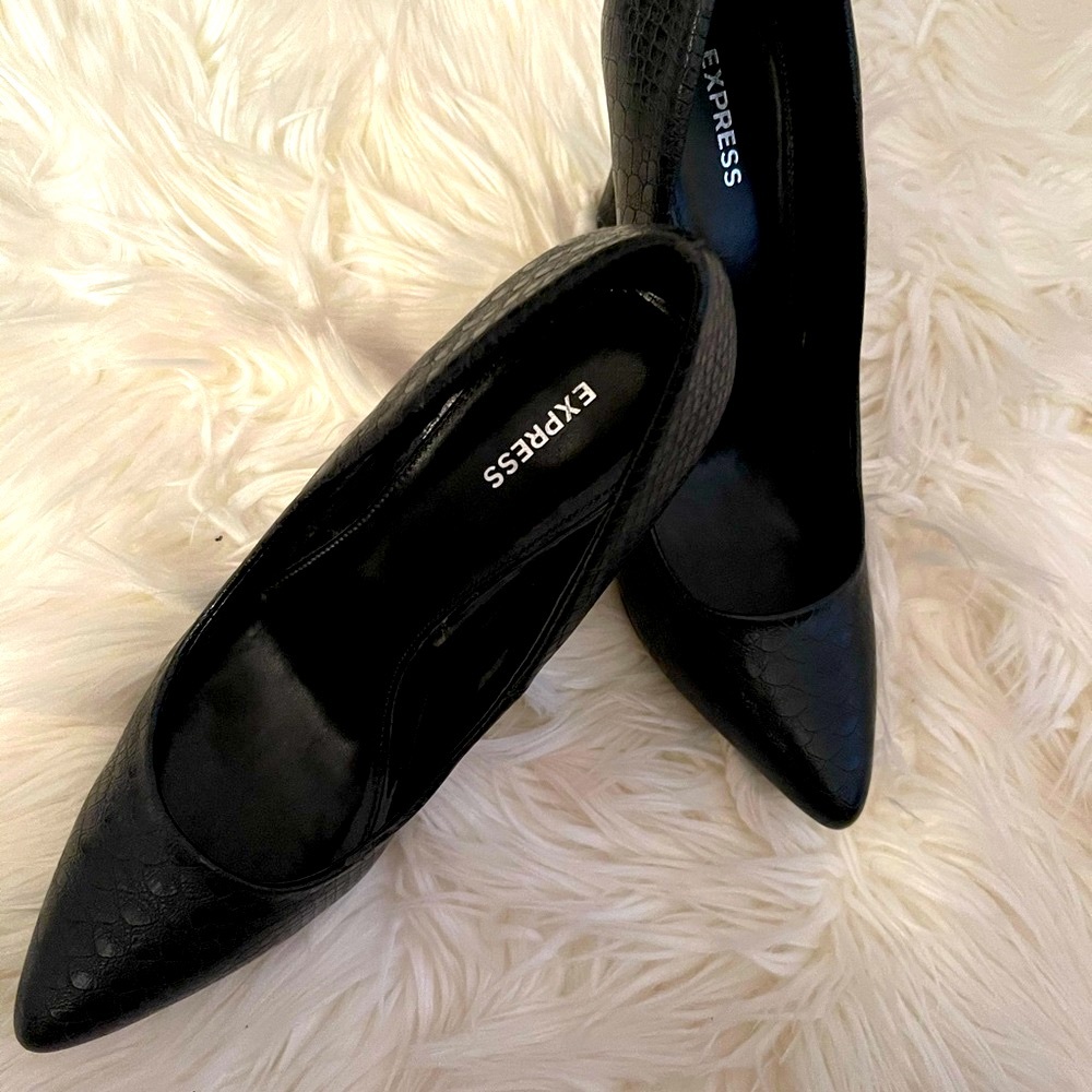 Express black heels